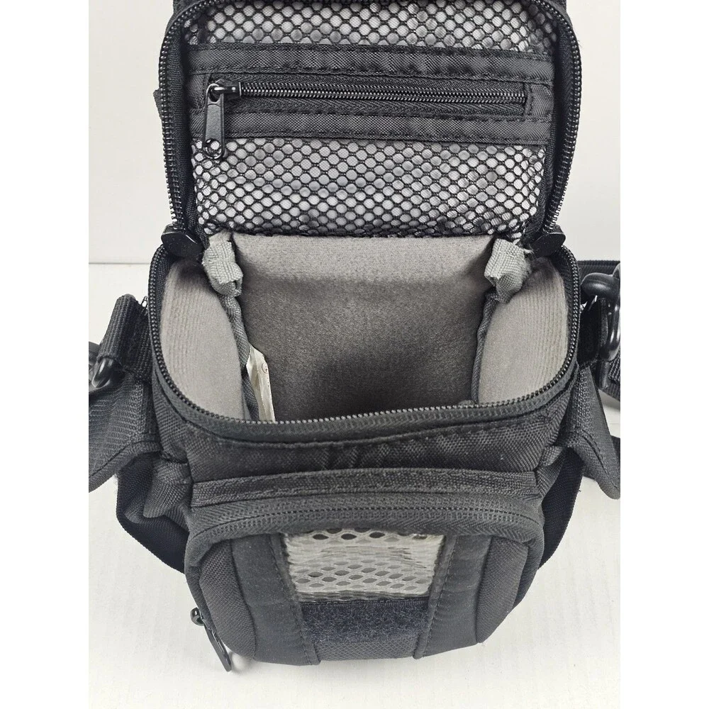 Lowepro Edit 110 Small Black Padded Camera/Camcorder Bag w/ Shoulder Strap